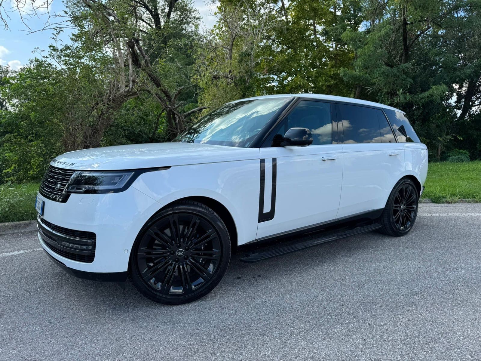 Range Rover — 4
