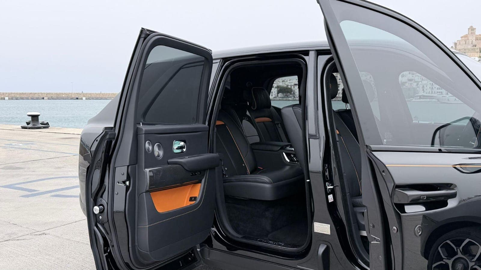 Rolls-Royce Cullinan — 2