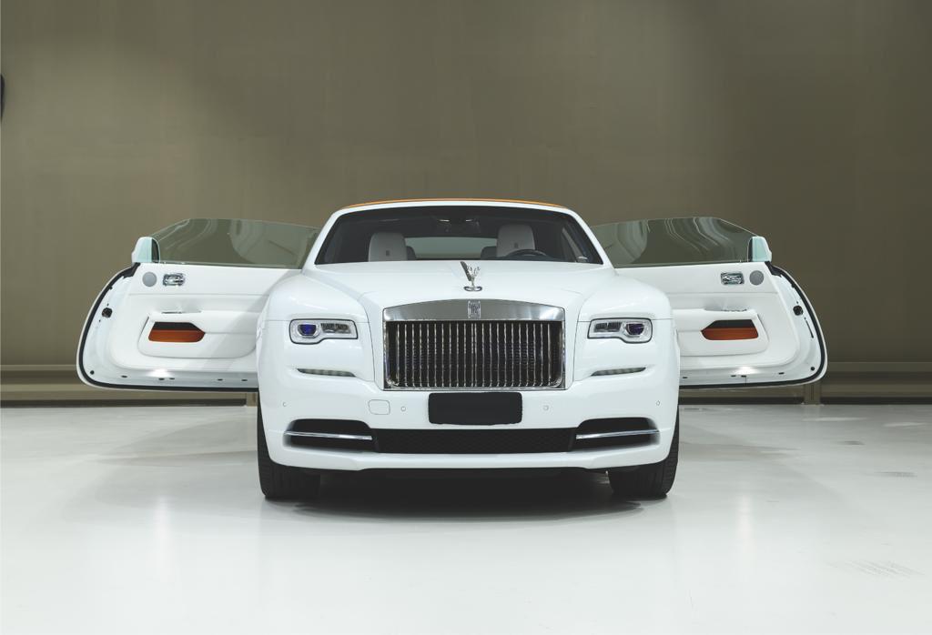 Rolls-Royce Dawn & Sprinter VIP Lounge