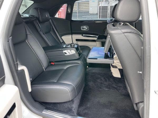 Rolls-Royce Phantom — 6