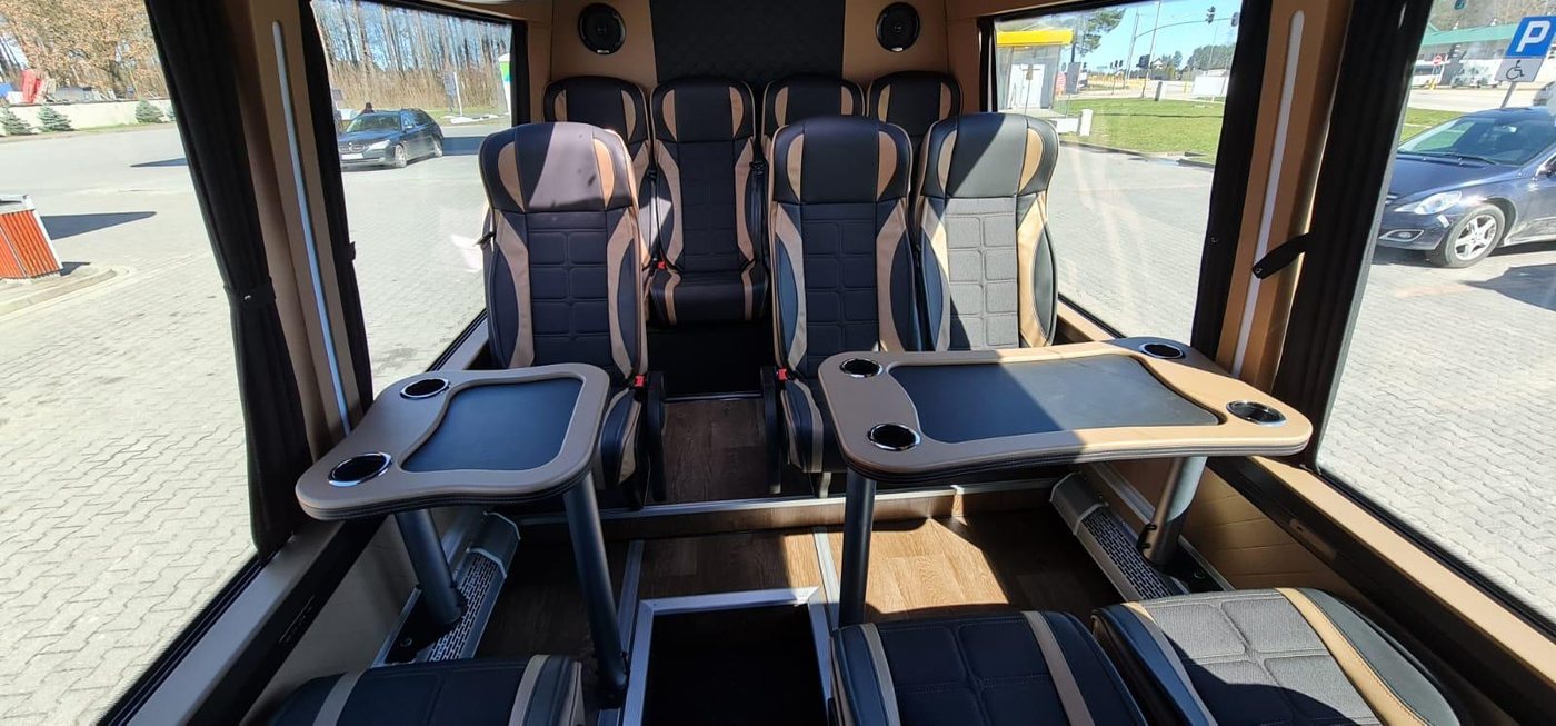 Mercedes-Benz Sprinter VIP Lounge